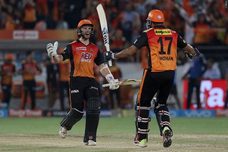  Kane Williamson and Yusuf Pathan of the Sunrisers Hyderabad celebrate after winning match 36 of the Vivo Indian Premier League 2018 against the Delhi Daredevils at the Rajiv Gandhi International Cricket Stadium in Hyderabad yesterday. Photo by: Faheem Hussain /SPORTZPICS for BCCI.
