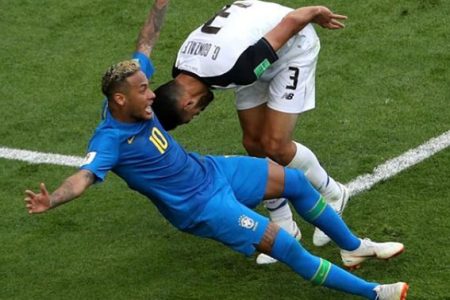  Costa Rica’s Giancarlo Gonzalez fouls Brazil’s Neymar in the penalty area before the penalty award is rescinded after referral to VAR (REUTERS/Lee Smith)
