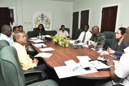 The meeting in progress yesterday (Ministry of the Presidency photo)