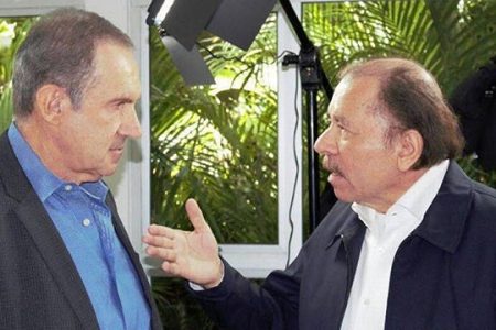 Miami Herald columnist Andres Oppenheimer (left) interviewing Nicaraguan President Daniel Ortega late last month. Courtesy Andres Oppenheimer