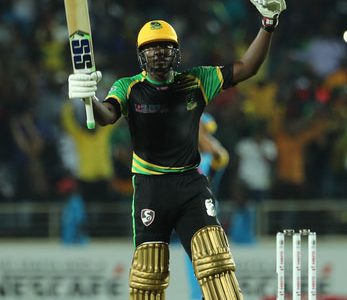 Jamaica Tallwahs’ Rovman Powell … saw his side to victory with an unbeaten 43.