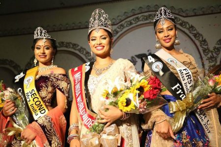 From left Miss Guyana Sangeeta Bahadur, Miss USA Madhu Valli, France  Setphanie Madavane.
