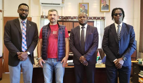 Chess Grandmaster Viktor Bologan from Moldova is flanked by President of the Guyana Chess Federation (GCF) James Bond on the right and Director of Sport Christopher Jones. At extreme right is Vice-President of the GCF Frankie Farley. Bologan paid a visit to Guyana last week following discussions with Bond in relation to the upliftment of chess in Guyana. 