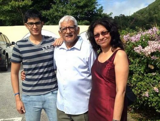 Nishal Sankat with his parents (file photo)