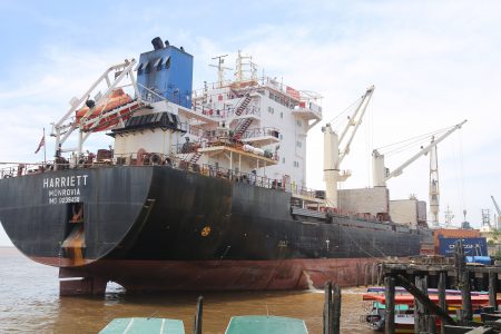 The bulk carrier Harriett Monrovia docked yesterday at Stabroek Wharf to off load cargo before continuing along on its voyage. (Photo by Terrence Thompson)