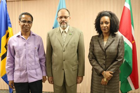 CARICOM Secretary-General Ambassador Irwin LaRocque (centre) poses with new Barbados Ambassador to CARICOM David Comissiong (l) and new Suriname Ambassador to CARICOM Chantal Elsenhout.
(CARICOM photo)
 