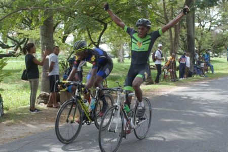 Flashback! Curtis ‘Chappy’ Dey kicked off last year’s cycling season in fine style, winning the feature 35-lap event of the 25th annual Ricks and Sari Agro Industries multi-race programme. He was pictured here reacting after bettering his teammate, Romello Crawford. (Orlando Charles photo)

