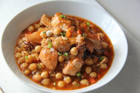 Red Stew Chicken with Channa/Chickpeas (Photo by Cynthia Nelson)