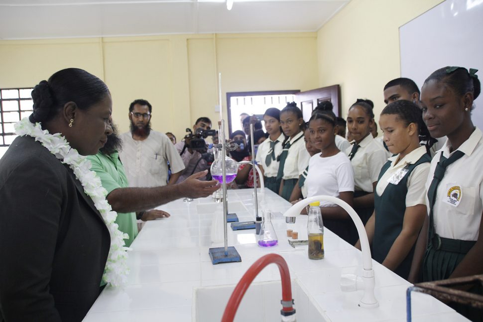 A science experiment underway (Ministry of Education photo)