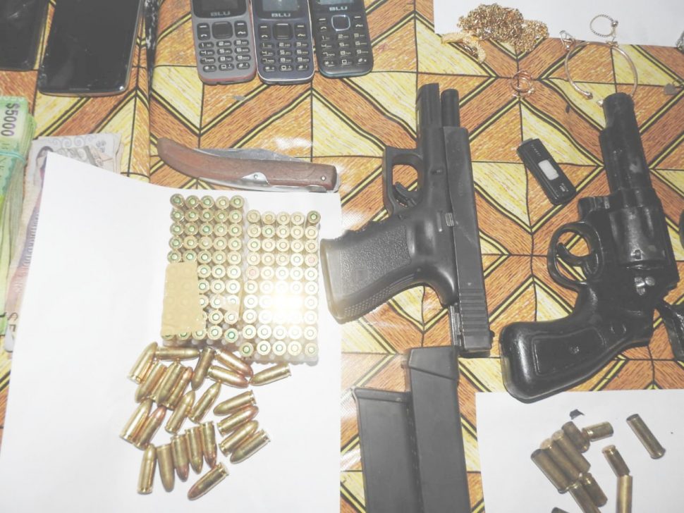 The guns and ammunition recovered (Police photo)