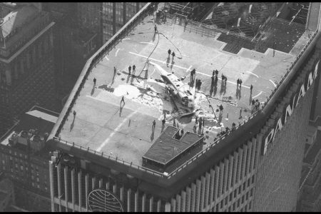 The scene of the crash-landing (New York Daily News photo) 