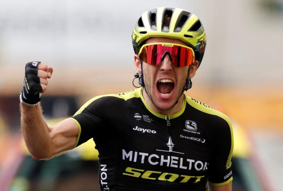  Simon Yates of Britain won the 209.5-km Stage 12 of the Tour de France yesterday. (REUTERS/Christian Hartmann)

