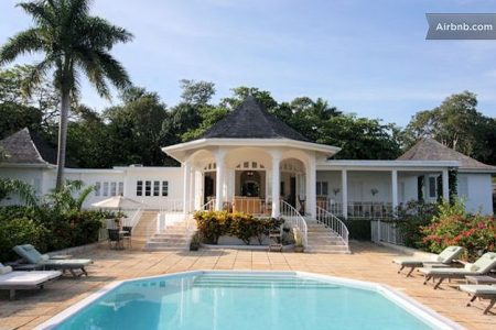 An upmarket Airbnb property in Jamaica