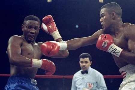 FLASHBACK! Pernell `Sweet Pea’ Whitaker against Felix Trinidad who handed the boxer one of his four losses.