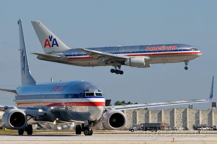 A Boeing 737-800 (twin-jet).