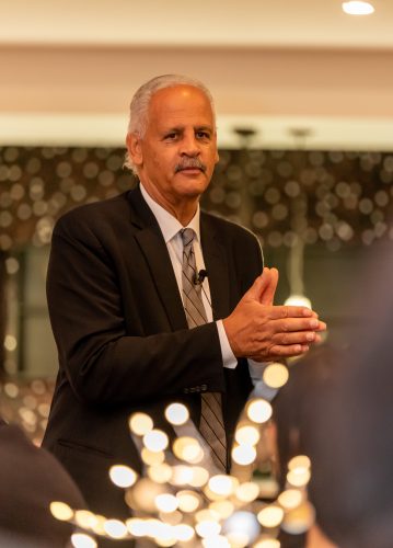 International businessman Stedman Graham speaks at the Aegis Business Solutions Chairman's Dinner held on Tuesday night at Renaissance at Shorelands, Port of Spain.