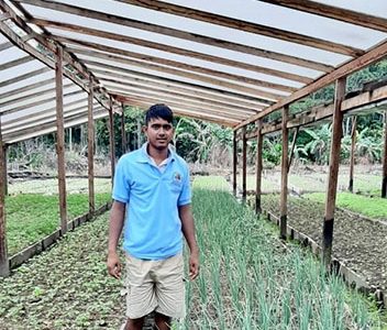 Haimchan ‘Vicky’ Segolam at his onion farm 