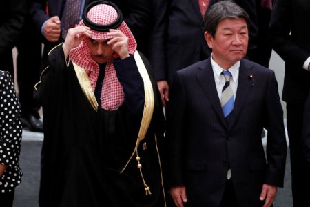 Japan’s Foreign Minister Toshimitsu Motegi and Saudi Arabia’s Foreign Minister Prince Faisal bin Farhan Al Saud get ready during a photo session at the G20 in Foreign Ministers Meeting in Nagoya, Japan on November 23rd. (REUTERS/Kim-Kyun Hoon photo) 