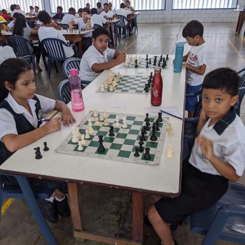 At left is Mia Dinga, 9, as she opposed Mahir Rajkumar, 9, at the Marian Schools Competition recently. They are both students of Mae’s Schools. Eighty-two students from seven schools participated in the competition. The team from St Stanislaus College took first place. (Photo: John Lee) 
