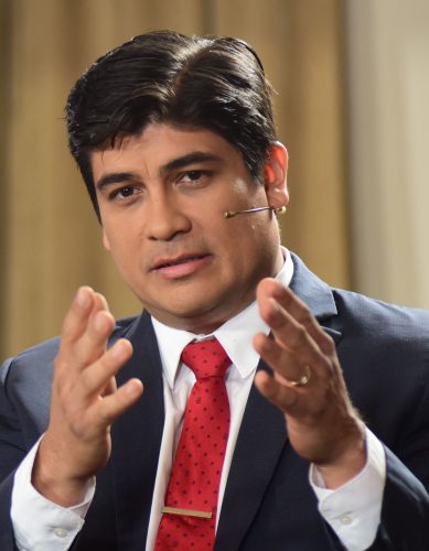 Carlos Alvarado 