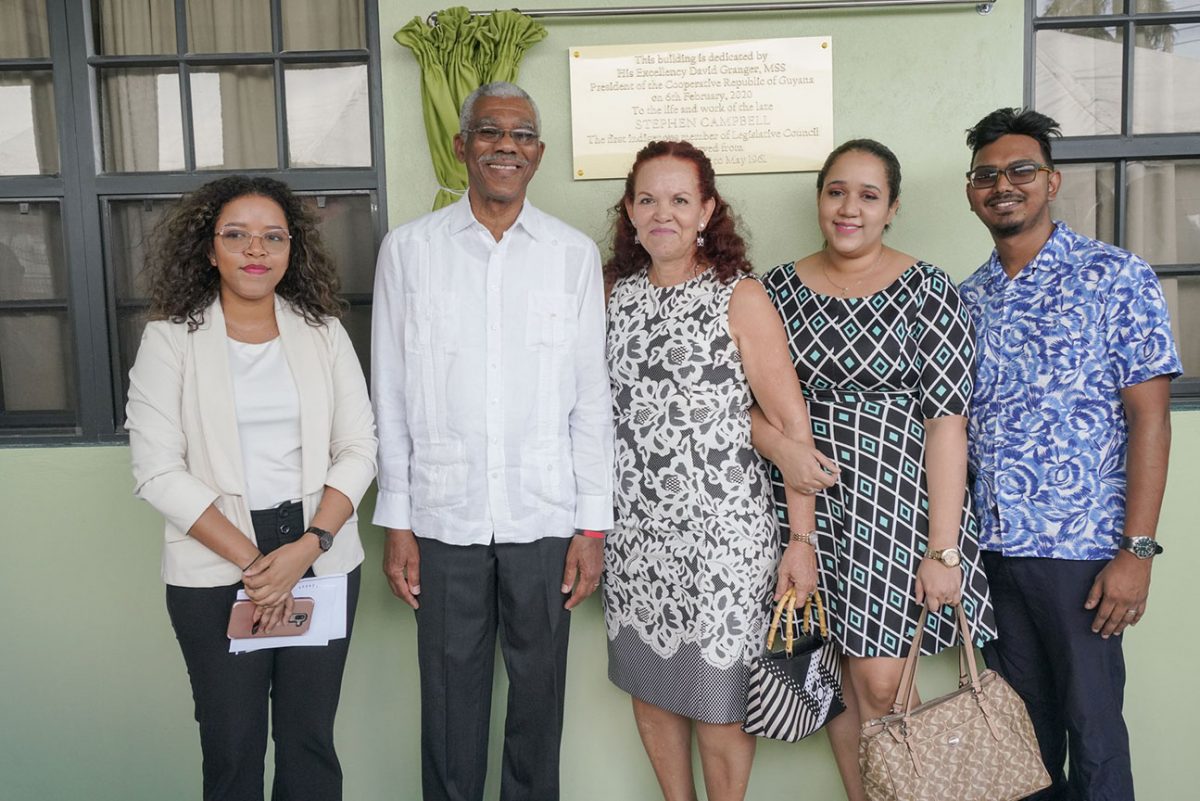 President David Granger (second from left) with Stephen Campbell’s granddaughter Anna Correia Bevaun (third from right) and his great granddaughters Naiomi Bevaun (left) and  Gabrielle Parsram (second from right) who was accompanied by her husband Shawn Parsram. (Ministry of the Presidency photo)  
