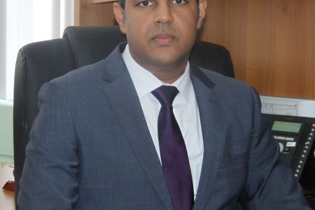 Dr Roshan Paras­ram