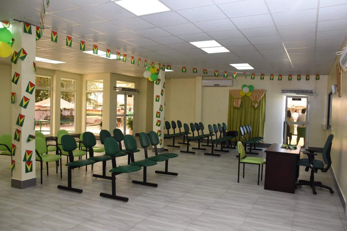 The waiting area inside of the new Immigration office. (Ministry of the Presidency photo)
