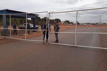 The closure of the Brazilian border yesterday. (Randy Austin photo)
