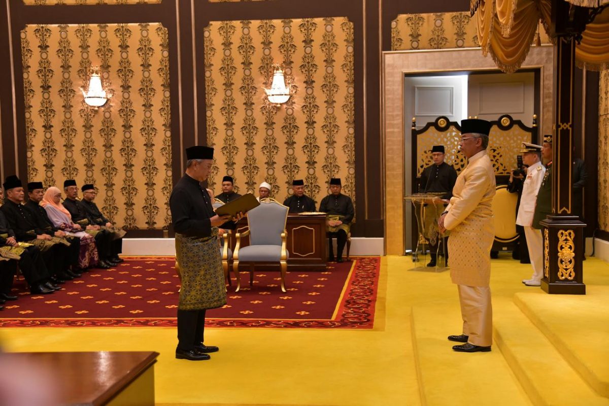 Muhyiddin Yassin takes oath during the swearing-in ceremony as the 8th prime minister of Malaysia in Kuala Lumpur. (Reuters photo)