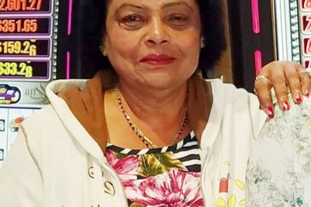 Zorida Wahid Khan, 78, originally from Tacarigua, died yesterday in a hospital in New York from the COVID-19 virus.