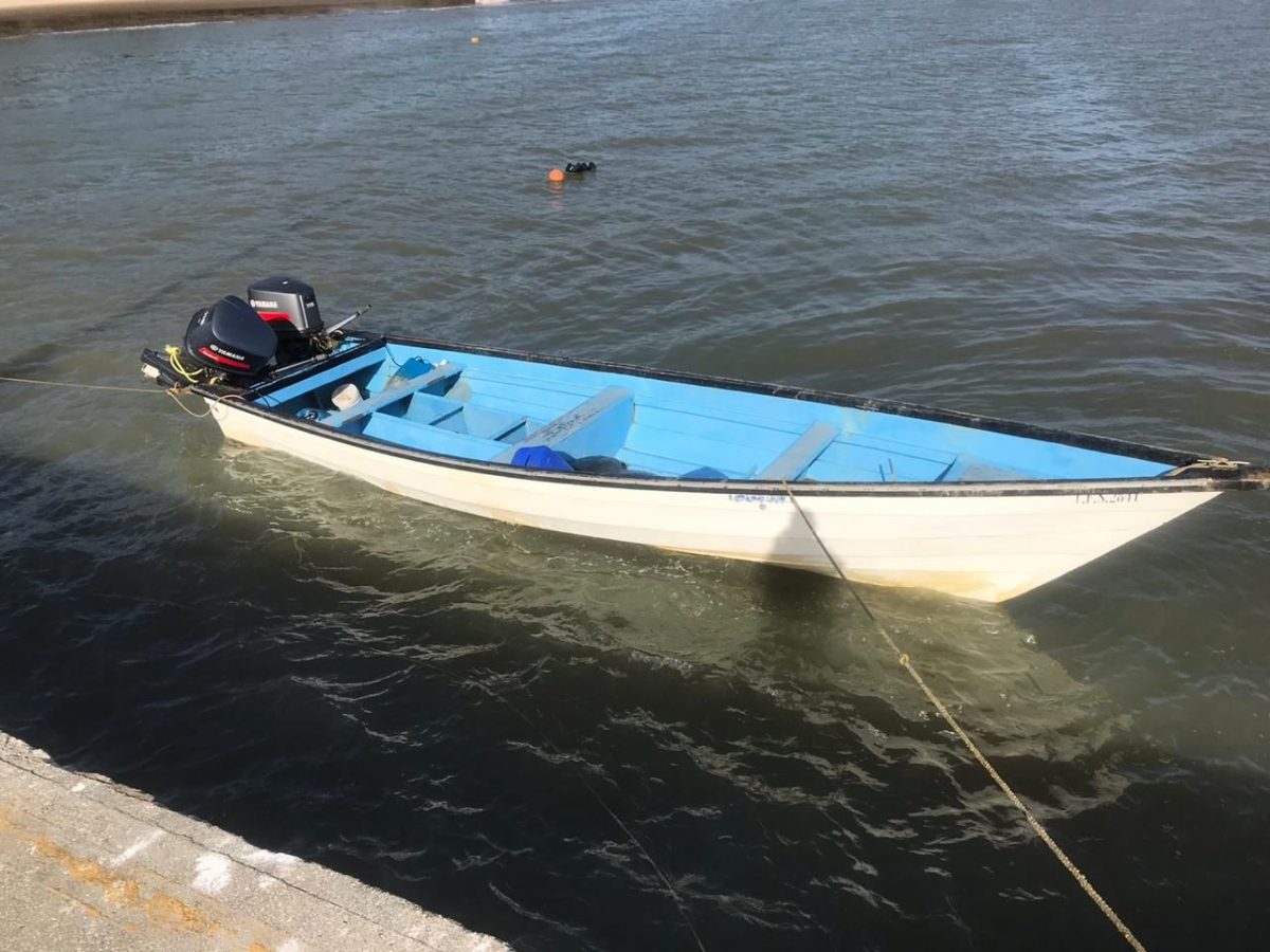 The pirogue intercepted by the T&T Coast Guard. (Image: T&T Coast Guard)