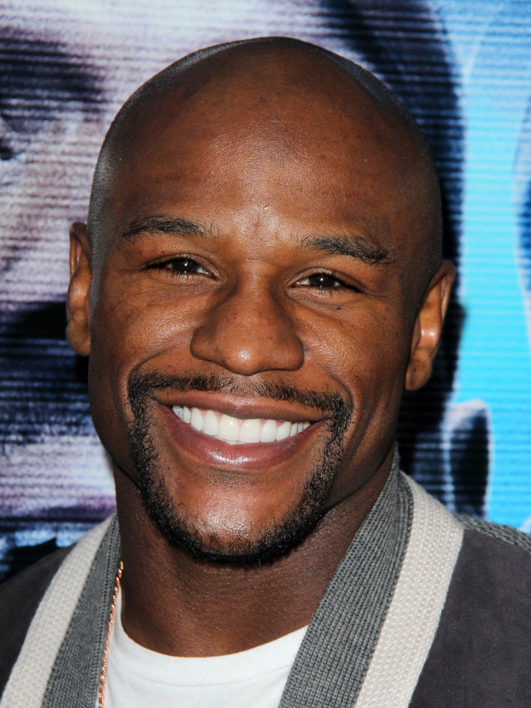Mayweather offers to cover funeral costs for George Floyd ...