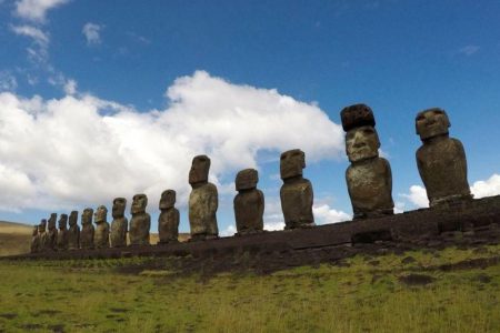 Statues named moai are seen on a hill at Easter Island, Chile (REUTERS/ Jorge Vega file photo)
