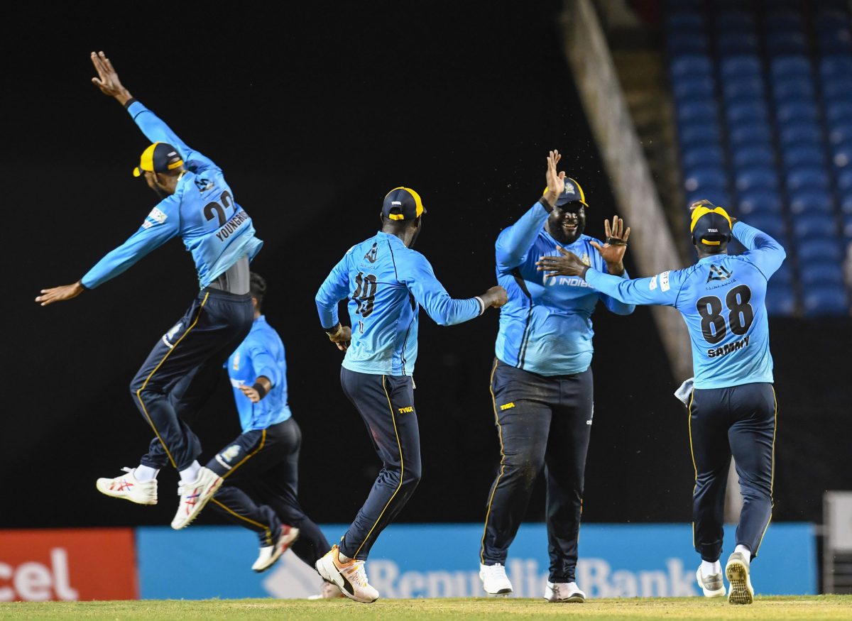 The St Lucia Zouks players celebrate the dismissal of Imran Tahir. (Photo Randy Brooks –CPLT20 via Getty Images)
