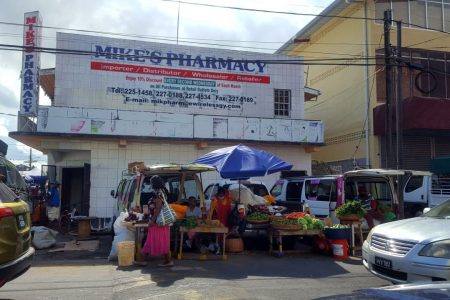 Vendors stationed in front of Mike’s Pharmacy (Mike’s Pharmacy photo)