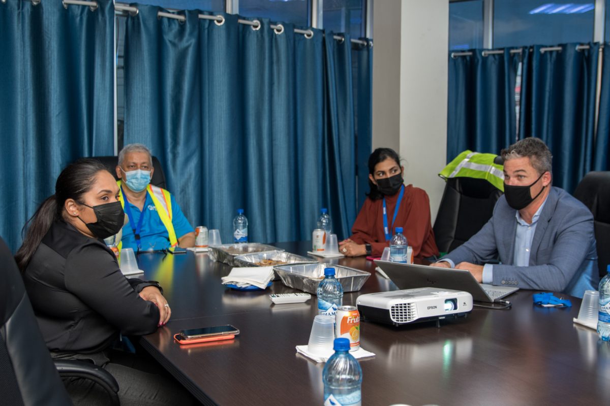 First Lady Arya Ali (left) in discussion with GYSBI officials (Office of the First Lady photo)

