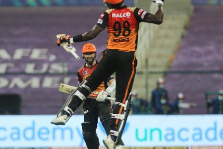 Jason Holder and Kane Williamson starred as Sunrisers Hyderabad beat Royal Challengers Bangalore to reach Qualifier 2 yesterday.
