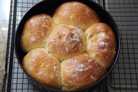Keep baking – Sweet Aniseed Rolls (Photo by Cynthia Nelson)
