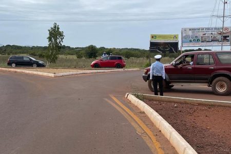 On Friday, ranks stationed at the Lethem Police Station were engaged in a sensitization exercise at the roundabout on the Takutu public road. A number of drivers were selected to participate in the process and were briefed on the correct manner in which to manoeuvre in and around the roundabout.
They were also encouraged to drive defensively and look out for other road users in keeping with routine traffic and road safety procedures. (Police photo)