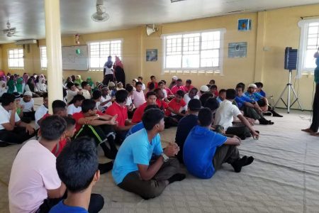 Carolyn Paul delivers a motivational talk at the ISA Islamic School on suicide prevention in 2019