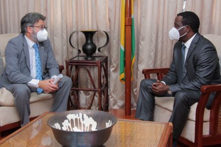 Ambassador Extraordinaire and Plenipotentiary of the European Union, Fernando Ponz Cantó (left) and Minister of Foreign Affairs Hugh Todd yesterday. (Ministry of Foreign Affairs photo)
