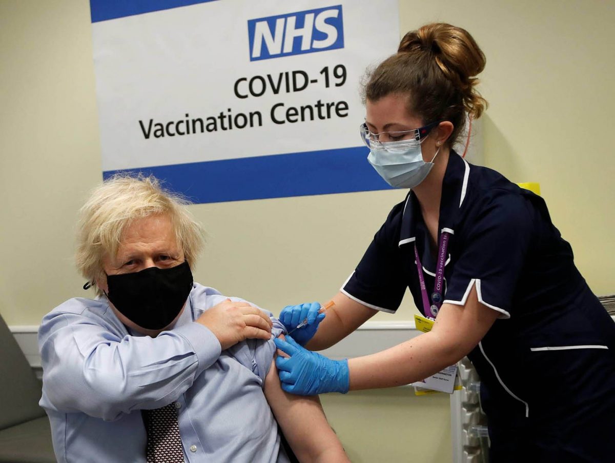 UK Prime Minister Boris Johnson receiving his AstraZeneca vaccine(REUTERS photo)
