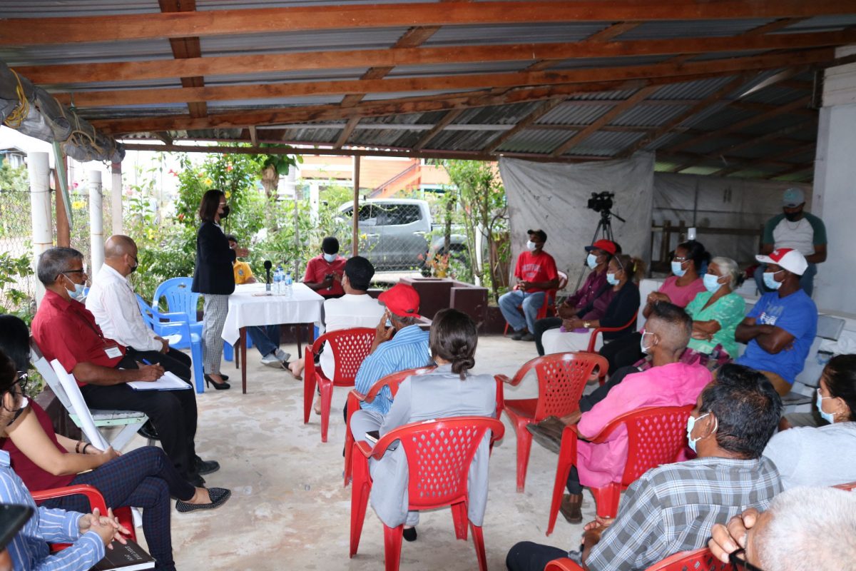 The meeting at Bee Hive  (Ministry of Housing & Water photo)