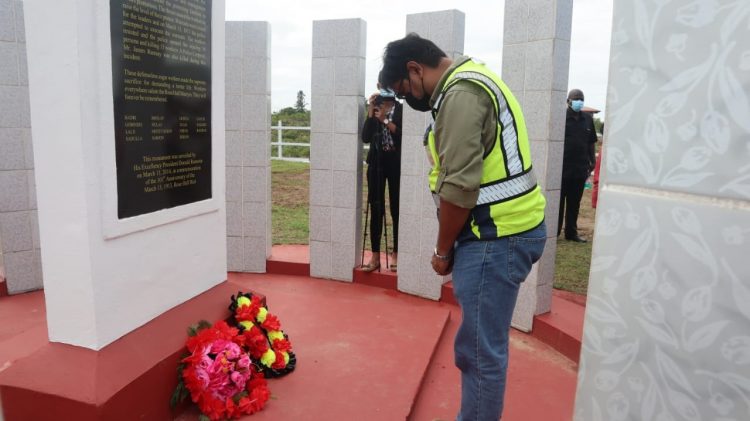 Sasenarine Singh, CEO  of GuySuCo laying a wreath at the Rose Hall Martyrs Memorial 