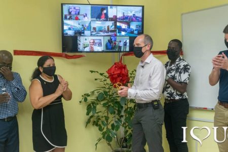 Moments after the Zoom Rooms were commissioned at the University of Guyana Turkeyen Campus. From left: Director of the University of Guyana’s Tactical Online Services Unit (TOS), Malcolm Williams; University of Guyana Vice-Chancellor, Paloma Mohamed; the President of ExxonMobil Guyana, Allistair Routledge; University of Guyana Students’ Society (UGSS) President, Jafar Gibbons; and Senior Advisor of the Public and Government Affairs (P&GA), Mathew Scharf. (University of Guyana photo)