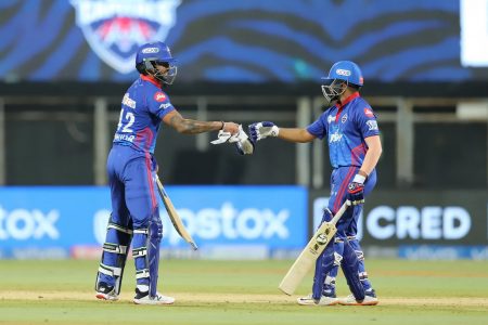 Openers Shikhar Dhawan and Prithvi Shaw’s entertaining knocks helped Delhi Capitals chase down a challenging total with ease. (Picture courtesy IPL website)