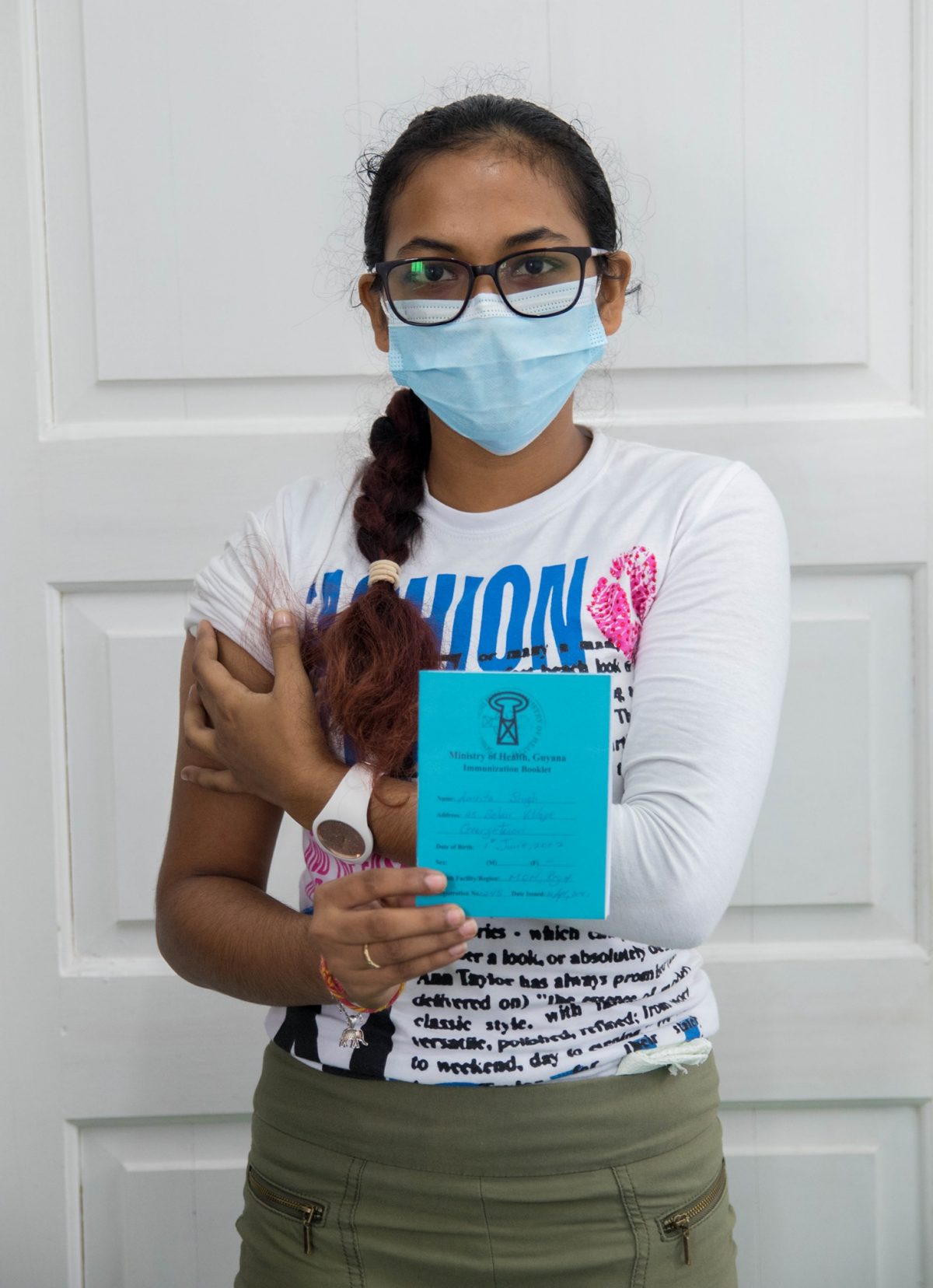 A young adult after her vaccination (Ministry of Health photo)