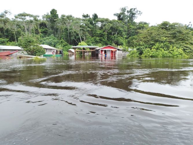 Submerged houses in Kangaruma 