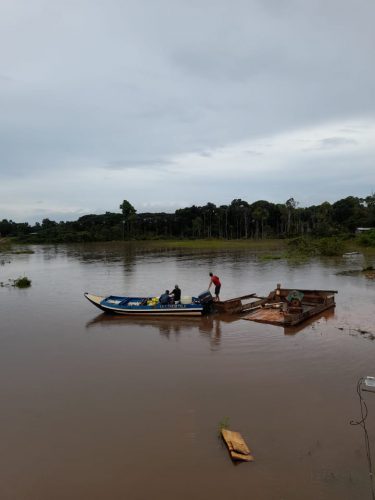 Navigating the floodwater: Villagers of Yakishuru in Region One (Barima-Waini) amid the heavy flooding that has occurred in the area.