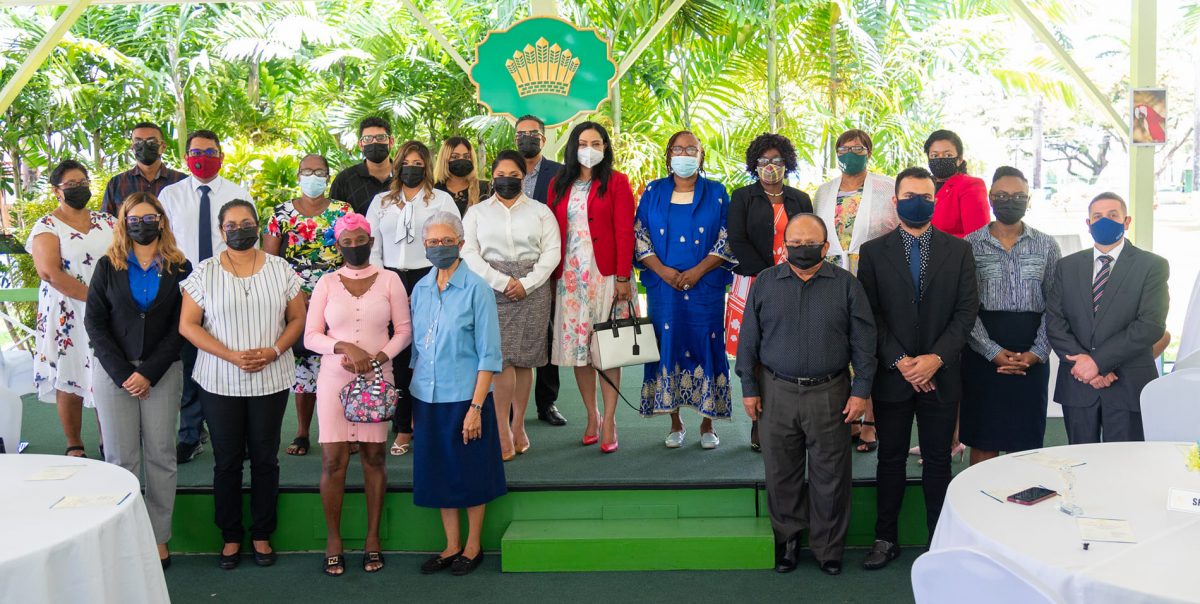 The First Lady with the sponsors, representatives of the orphanages and others (Office of the First Lady photo)
